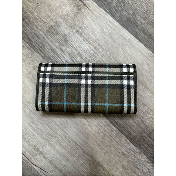 New Burberry Calf Leather Halton Check Continental Wallet Green Snug $720 - Picture 7 of 10